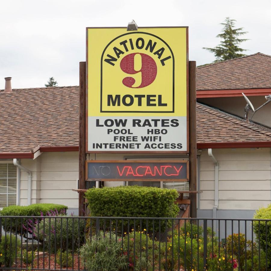 National 9 Motel Santa Cruz Eksteriør bilde